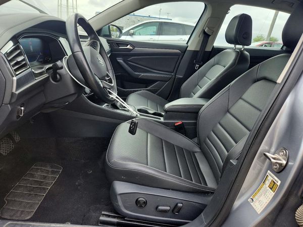 2024 VOLKSWAGEN JETTA SE, SE (AQ301 Trans) — DENT