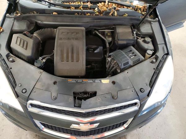2013 CHEVROLET EQUINOX LS — Engine bay
