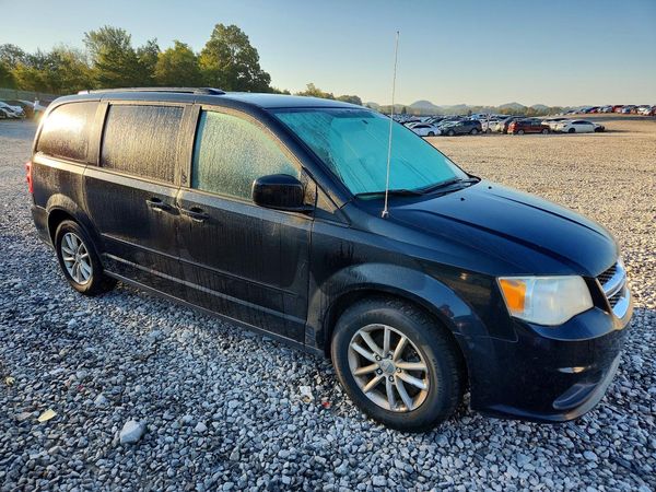 2014 DODGE GRAND CARAVAN SXT — Passenger 3/4