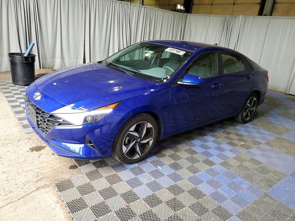 2023 HYUNDAI ELANTRA SEL — Front 3/4