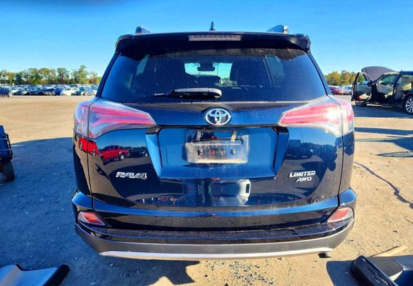 2017 TOYOTA RAV4 Ltd/SE Platinum — DIRR