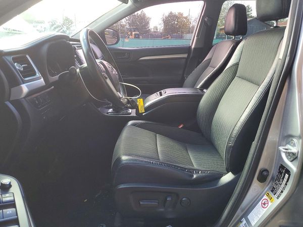 2018 TOYOTA HIGHLANDER LE/LE Plus — DENT