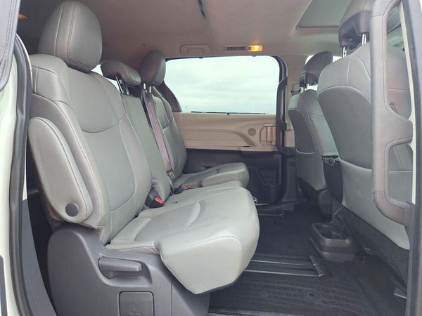 2021 TOYOTA SIENNA XLE — PSRS