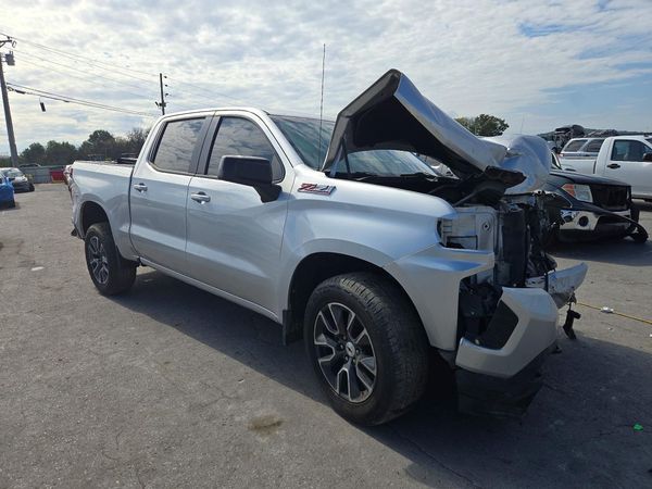 2019 CHEVROLET SILVERADO RST — Passenger 3/4
