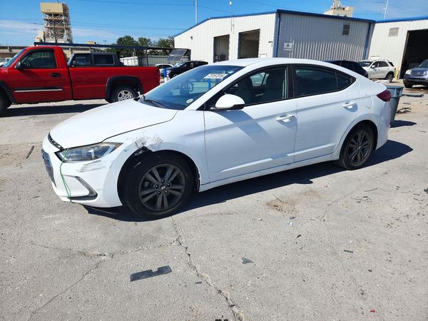2017 HYUNDAI ELANTRA — Front 3/4