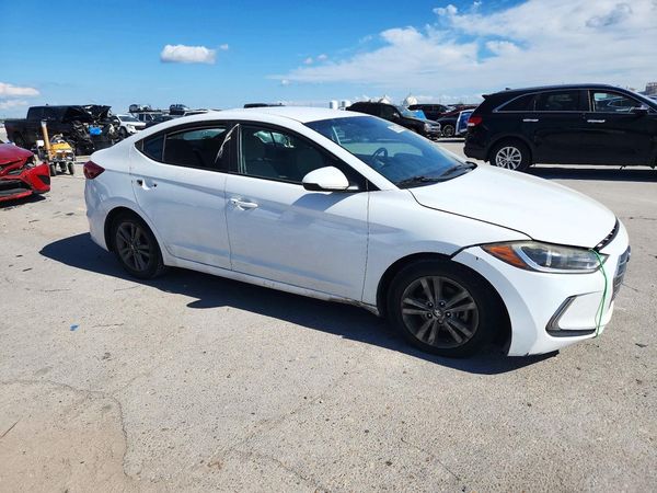 2017 HYUNDAI ELANTRA — Passenger 3/4
