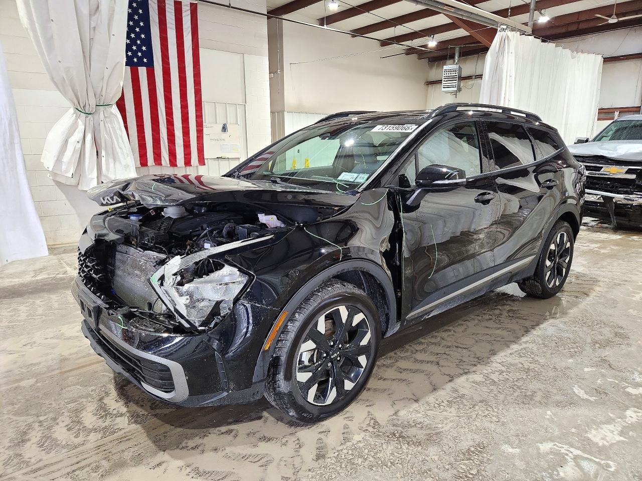 2023 KIA SPORTAGE X-LINE — Front 3/4