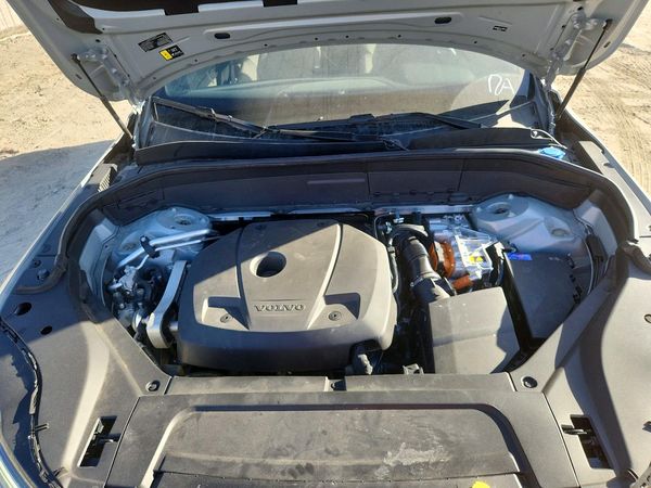 2026 VOLVO XC90 Plus Bright — Engine bay