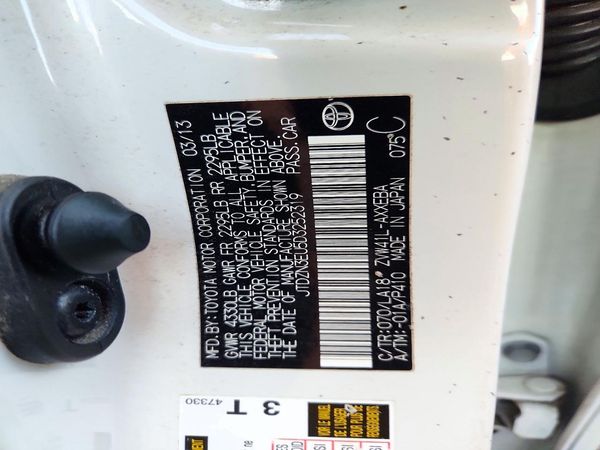2013 TOYOTA PRIUS — VINS
