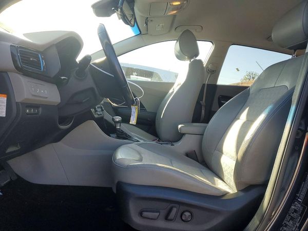 2018 KIA NIRO EX (PHEV) — DENT