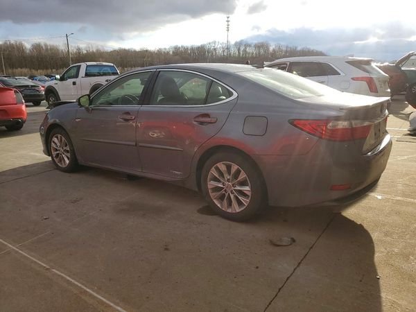 2013 LEXUS ES