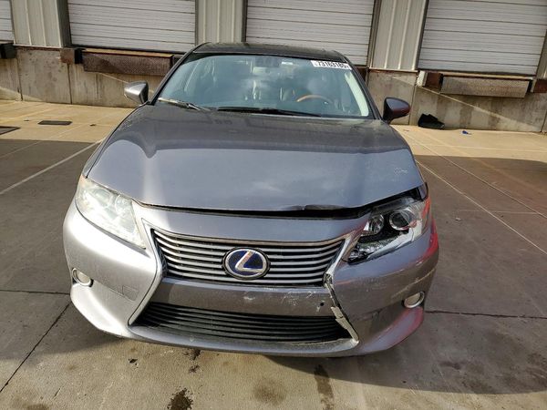 2013 LEXUS ES