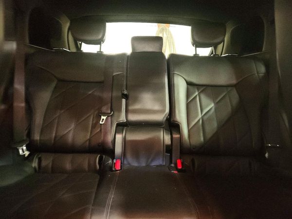 2015 INFINITI QX70 — SUVN