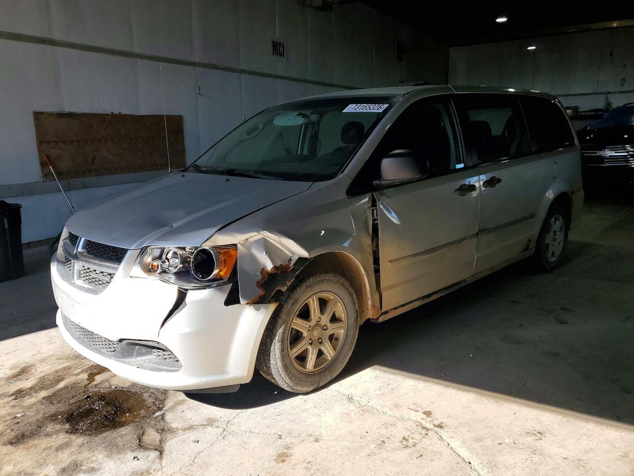 2012 DODGE GRAND CARAVAN SE — Front 3/4