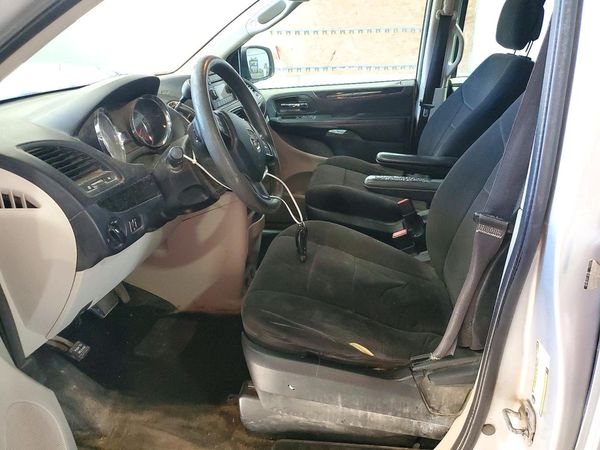 2012 DODGE GRAND CARAVAN SE — DENT