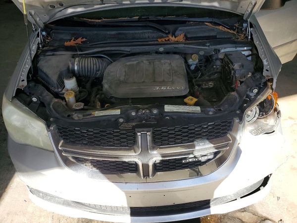 2012 DODGE GRAND CARAVAN SE — Engine bay