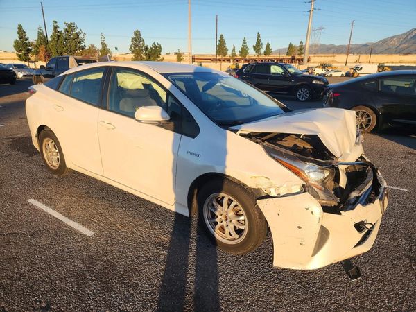 2016 TOYOTA PRIUS One/Two — Passenger 3/4
