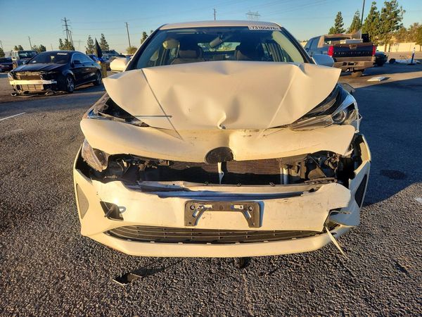 2016 TOYOTA PRIUS One/Two — DIRF