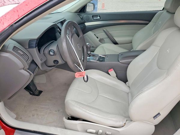 2012 INFINITI G37