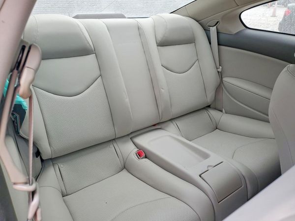 2012 INFINITI G37