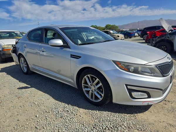 2014 KIA OPTIMA 2.4 LX STD/Conv — Passenger 3/4