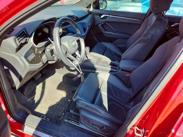 2022 AUDI Q3 — DENT