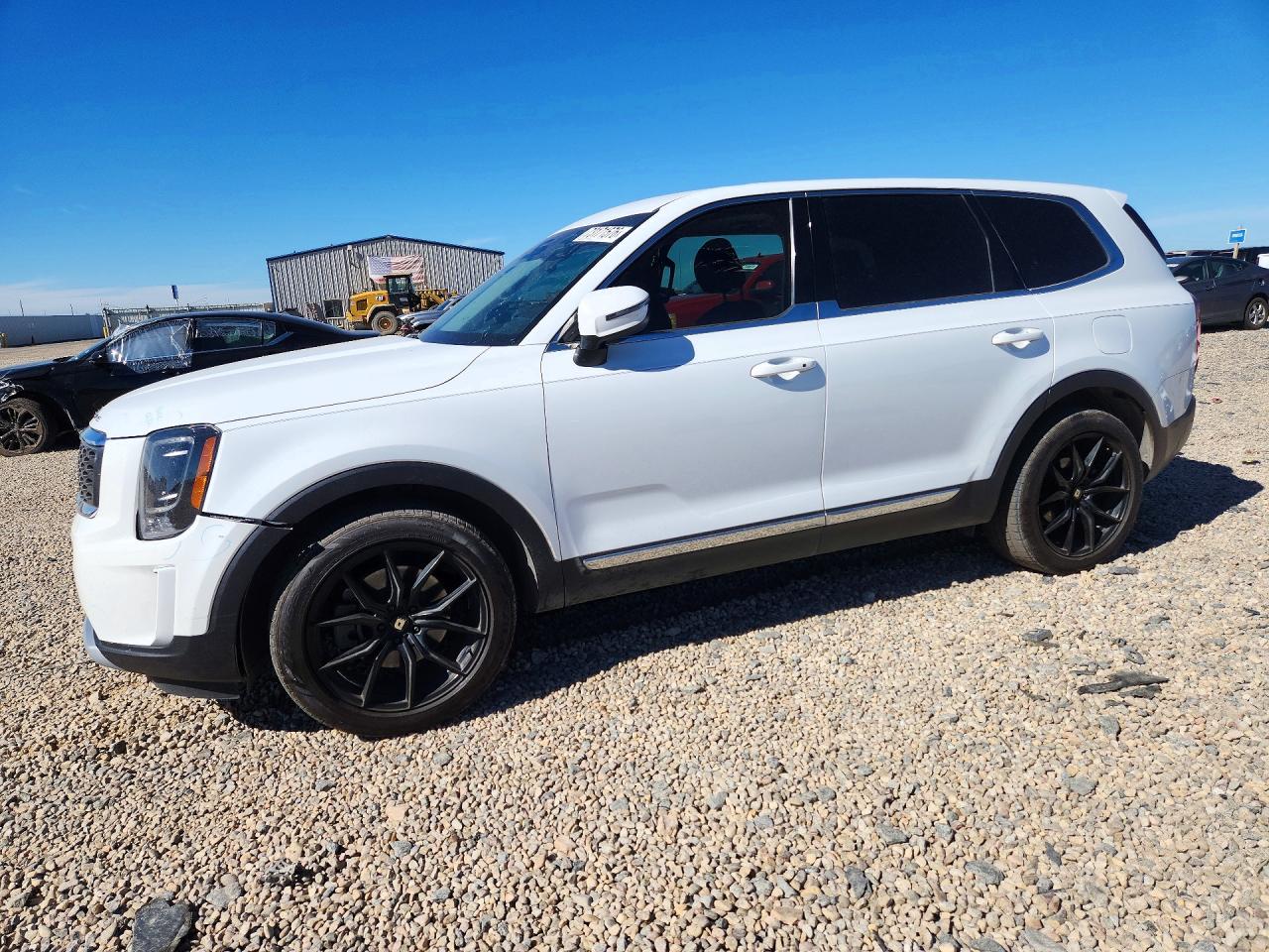 2020 KIA TELLURIDE LX — Front 3/4