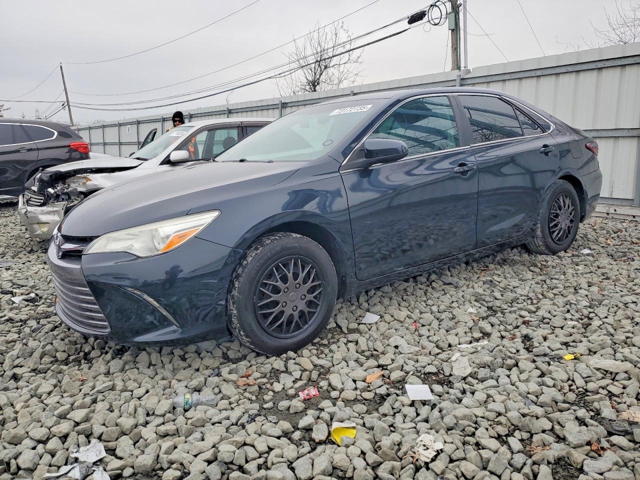 2015 TOYOTA CAMRY