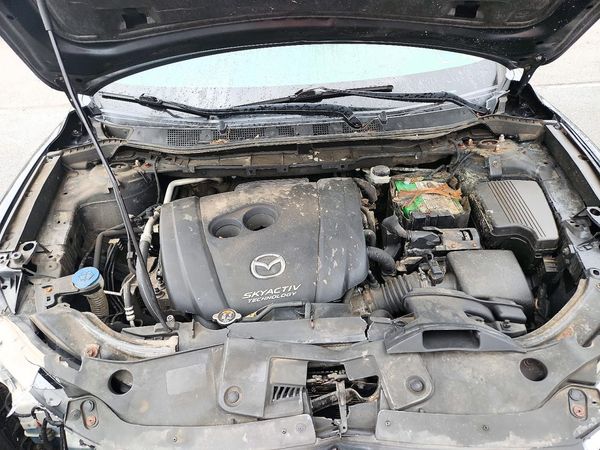 2016 MAZDA CX-5 Sport/GX — Engine bay