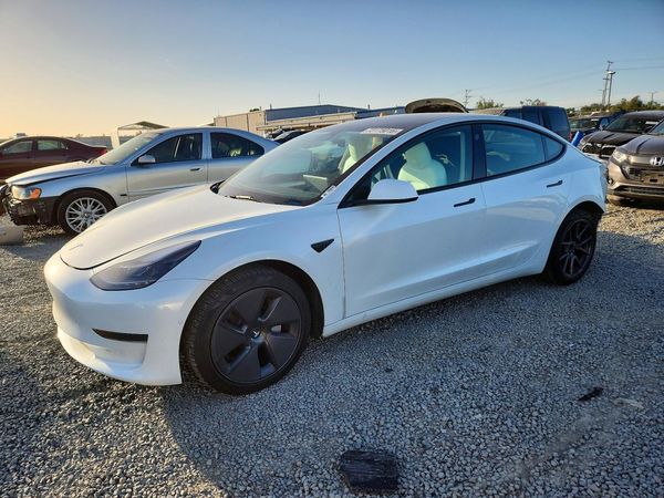 2022 TESLA MODEL 3 — Front 3/4