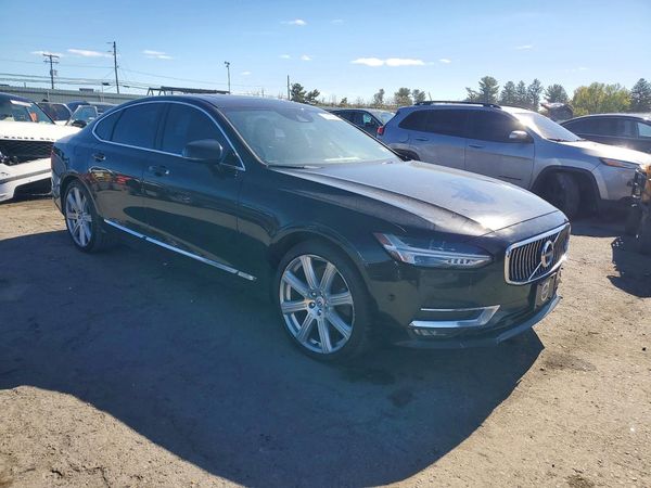 2017 VOLVO S90 Inscription — Passenger 3/4