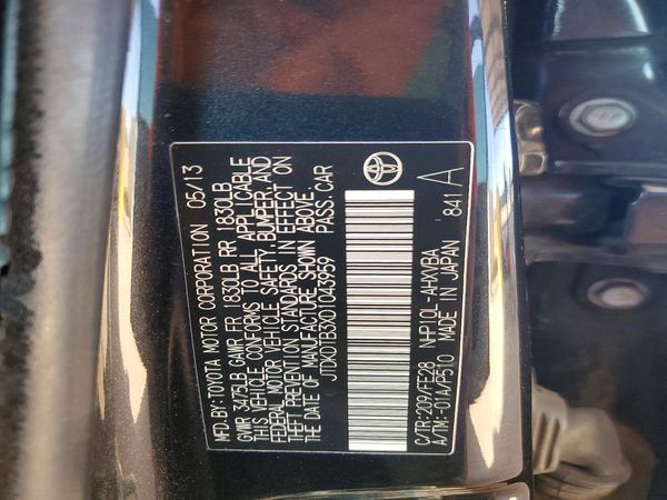 2013 TOYOTA PRIUS C ON — VINS
