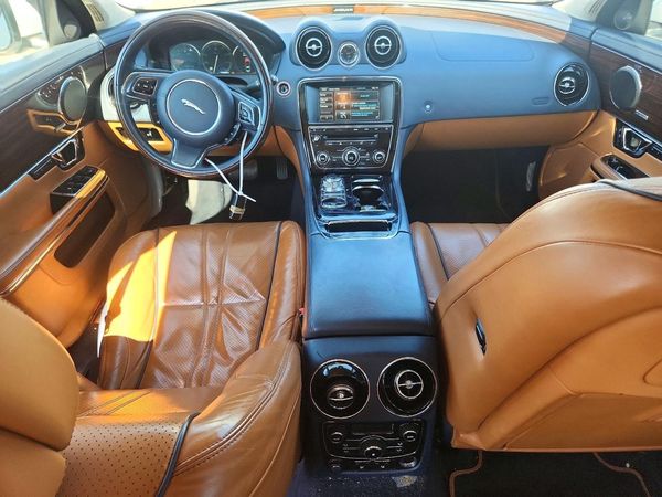 2015 JAGUAR XJ XJL Porfolio — CKPT