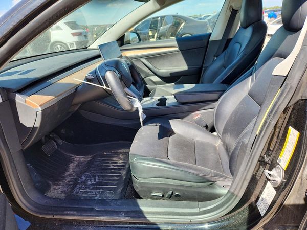 2022 TESLA MODEL 3 — DENT