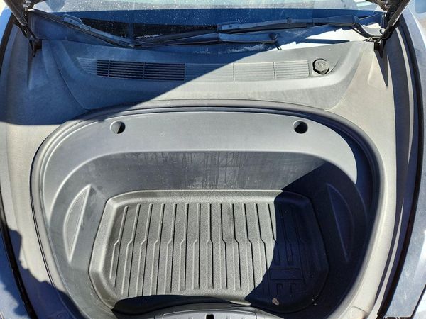 2022 TESLA MODEL 3 — Engine bay