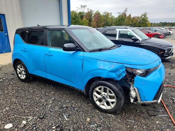 2023 KIA SOUL LX, S — Passenger 3/4