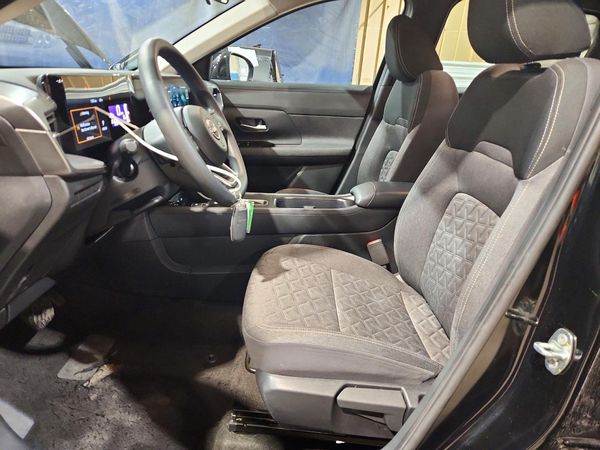 2026 NISSAN KICKS SV — DENT
