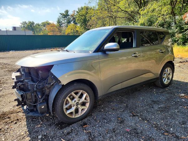 2023 KIA SOUL LX, S — Front 3/4