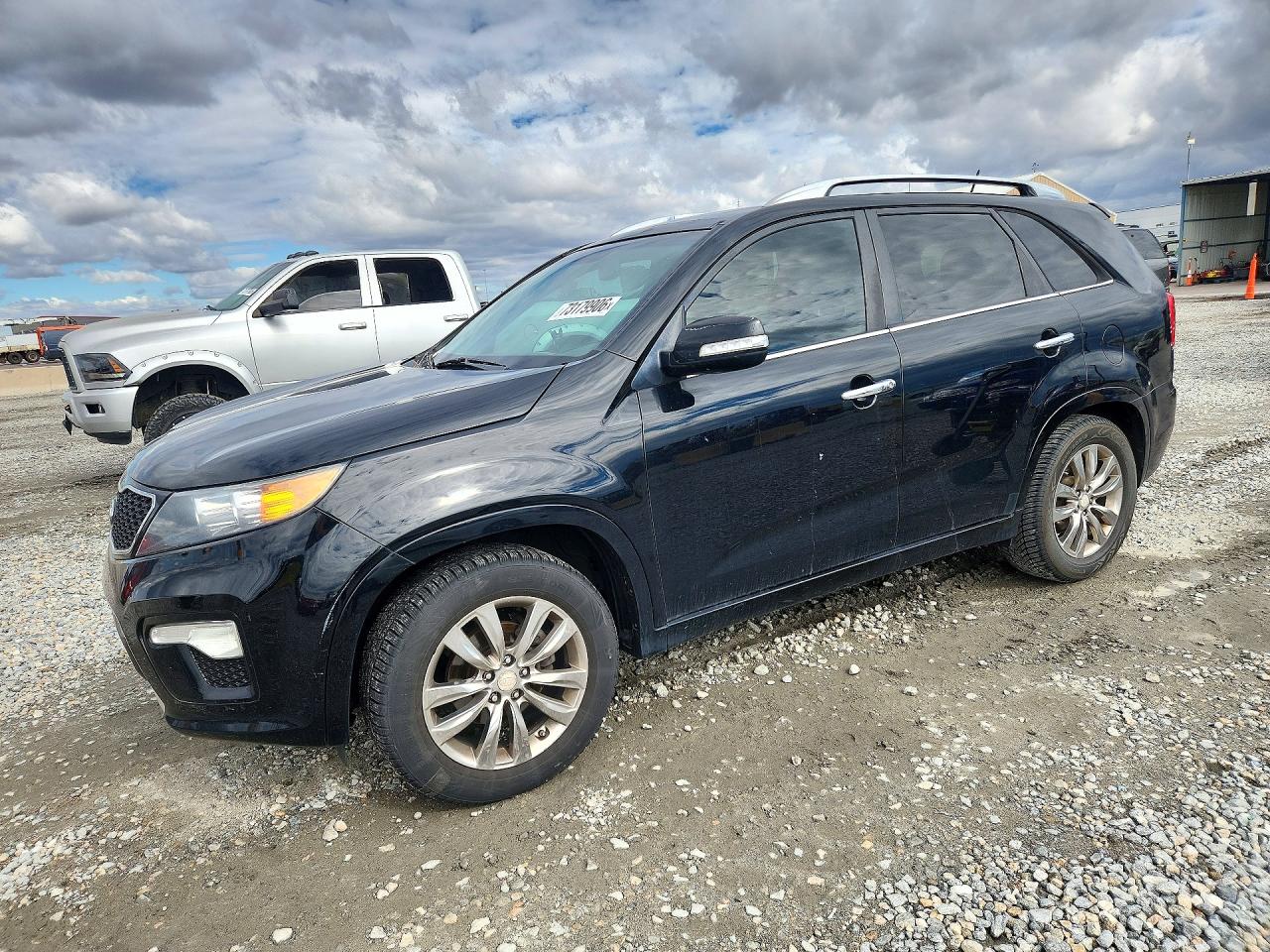 2012 KIA SORENTO TOP (High Grade) — Front 3/4