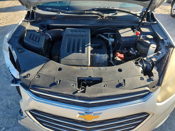 2016 CHEVROLET EQUINOX LTZ — Engine bay