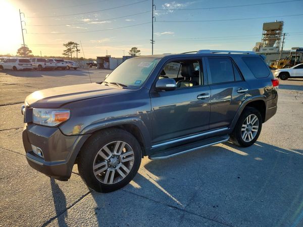 2013 TOYOTA 4RUNNER — Front 3/4