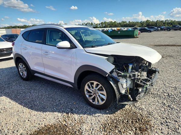 2018 HYUNDAI TUCSON — Passenger 3/4