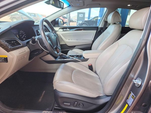 2017 HYUNDAI SONATA — DENT