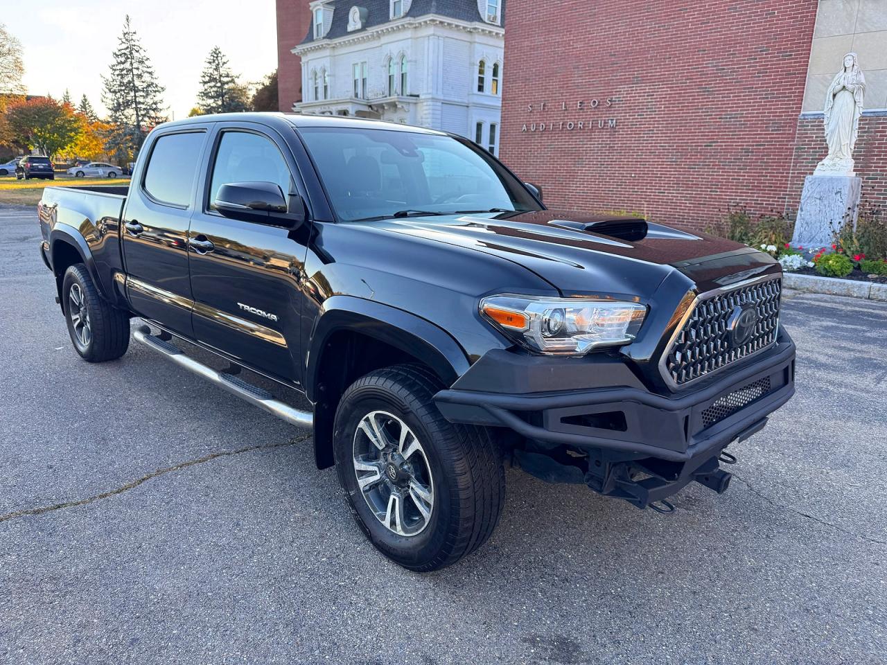 2018 TOYOTA TACOMA
