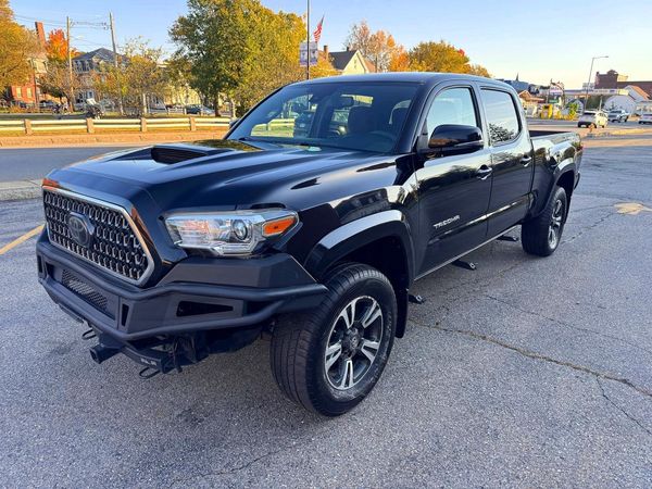 2018 TOYOTA TACOMA