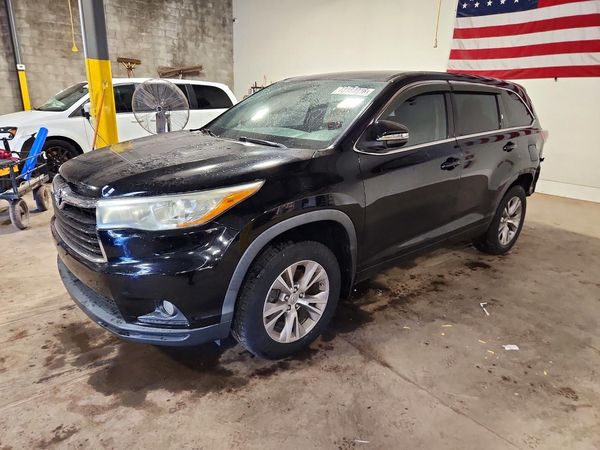 2015 TOYOTA HIGHLANDER Base/Hybrid — Front 3/4