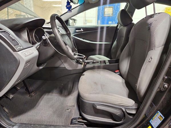 2012 HYUNDAI SONATA Middle-low level — DENT