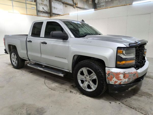 2019 CHEVROLET SILVERADO Custom — Passenger 3/4