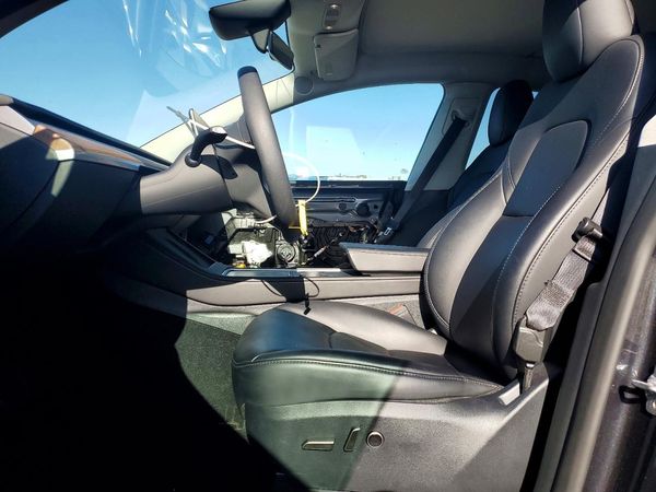 2024 TESLA MODEL Y — DENT