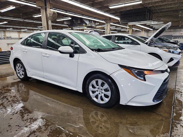 2023 TOYOTA COROLLA — Passenger 3/4